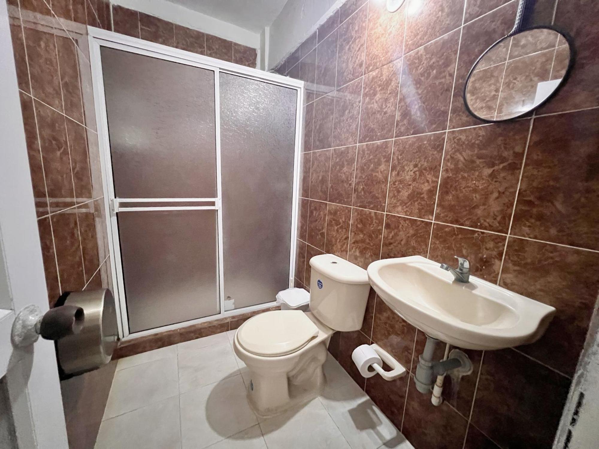 Hostal Mom Mariela San Andrés Exteriör bild
