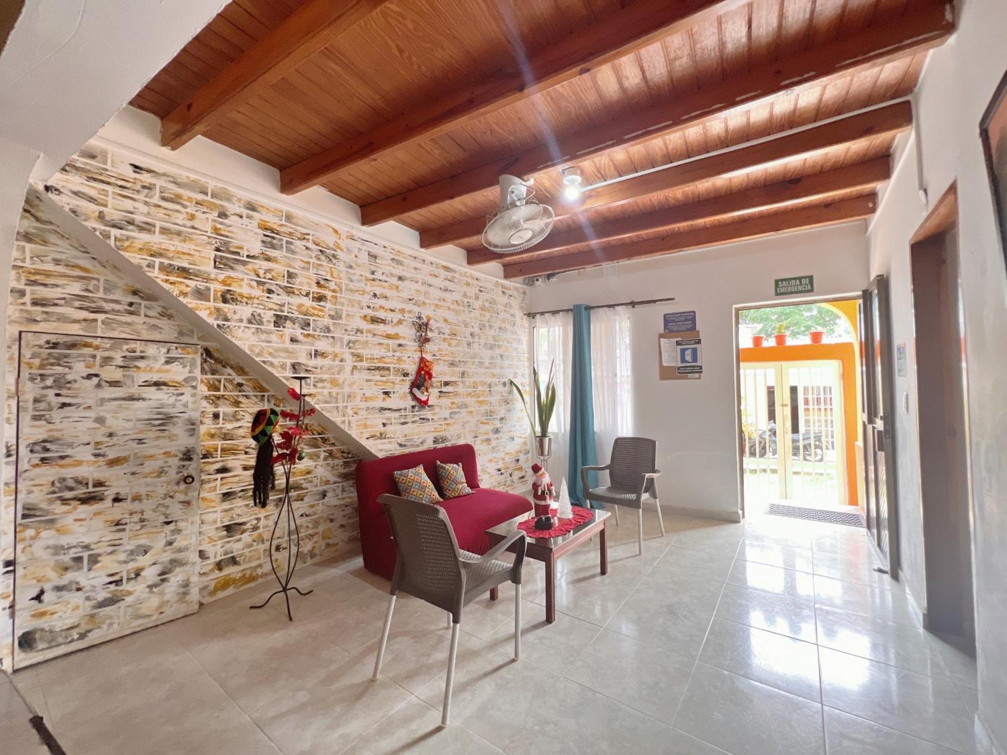 Hostal Mom Mariela San Andrés Exteriör bild